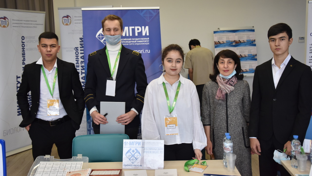 МГРИ принял участие в выставке «Правильный выбор» таджикской диаспоры «Нур»