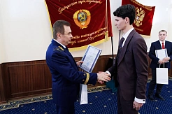 Ректор МГРИ Юрий Панов наградил победителей и призеров Международного чемпионата CASE-IN